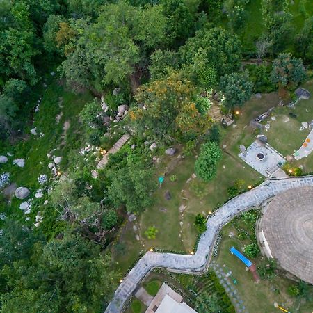 Dev Bhoomi Farms & Cottages Дхарамсала Екстериор снимка