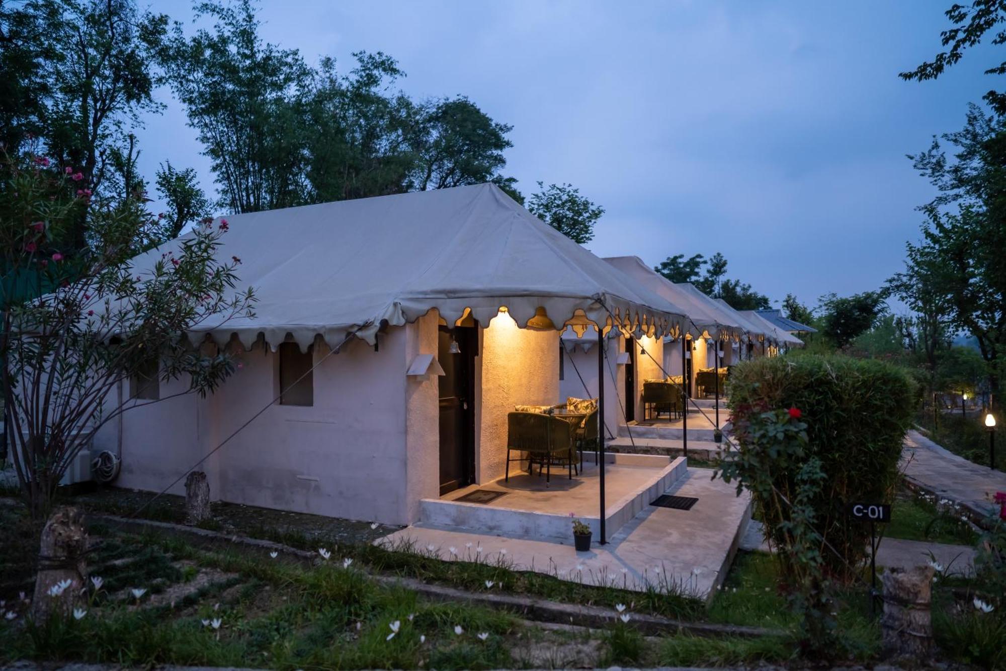 Dev Bhoomi Farms & Cottages Дхарамсала Екстериор снимка